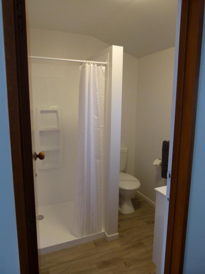 Centennial Court Hotel Alexandra Extérieur photo